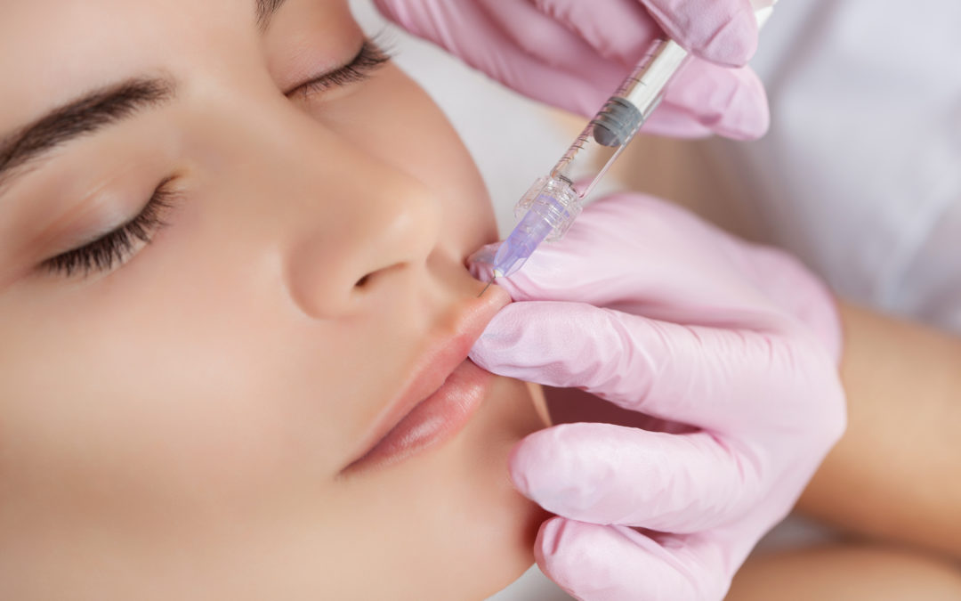 The Art of the Lip Filler Injection Treatment (Video)